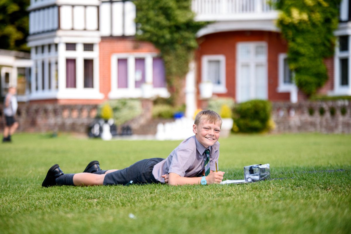 clairescourt's tweet photo. 🌸 Hello, Spring! 🌸
We're looking forward to break times without coats on, and lessons outside.

What's your favourite thing about Spring? 🌞
#wearecc #firstdayofspring https://t.co/l4dqYdXLe3