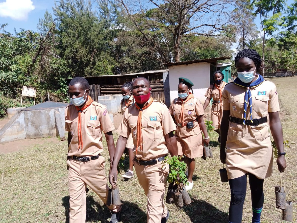 StanleeMaina's tweet photo. The @redpandacrew yesterday were at the @kitalemuseum marked the #InternationalForestDay by planting trees. Thats the scouting spirit we advocate for- minding about the environment. Bravoo. @worldscouting @KenyaScouts @makinyaisaac https://t.co/4OoBO0VwGO