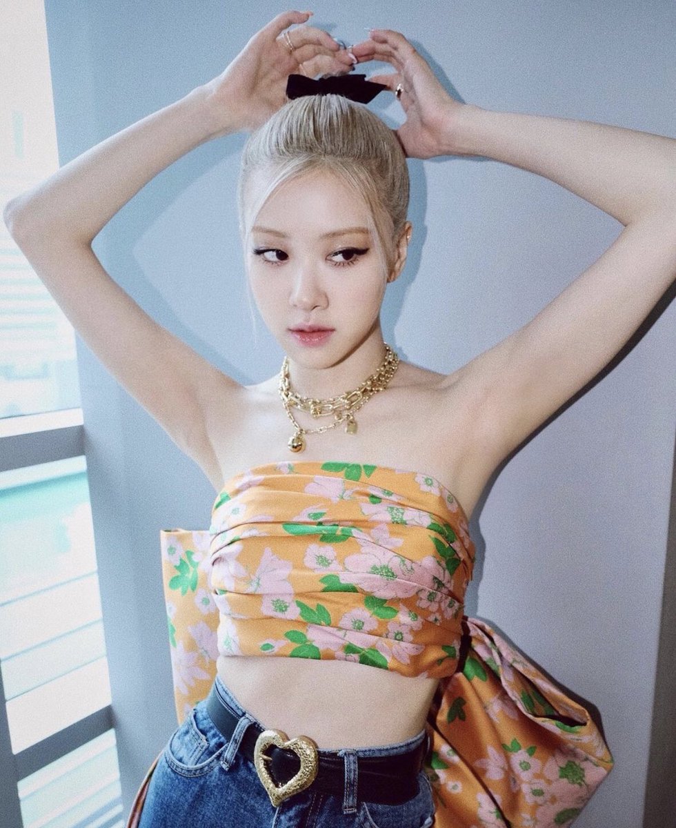 rosé pics (@picturesrosie) on Twitter photo 