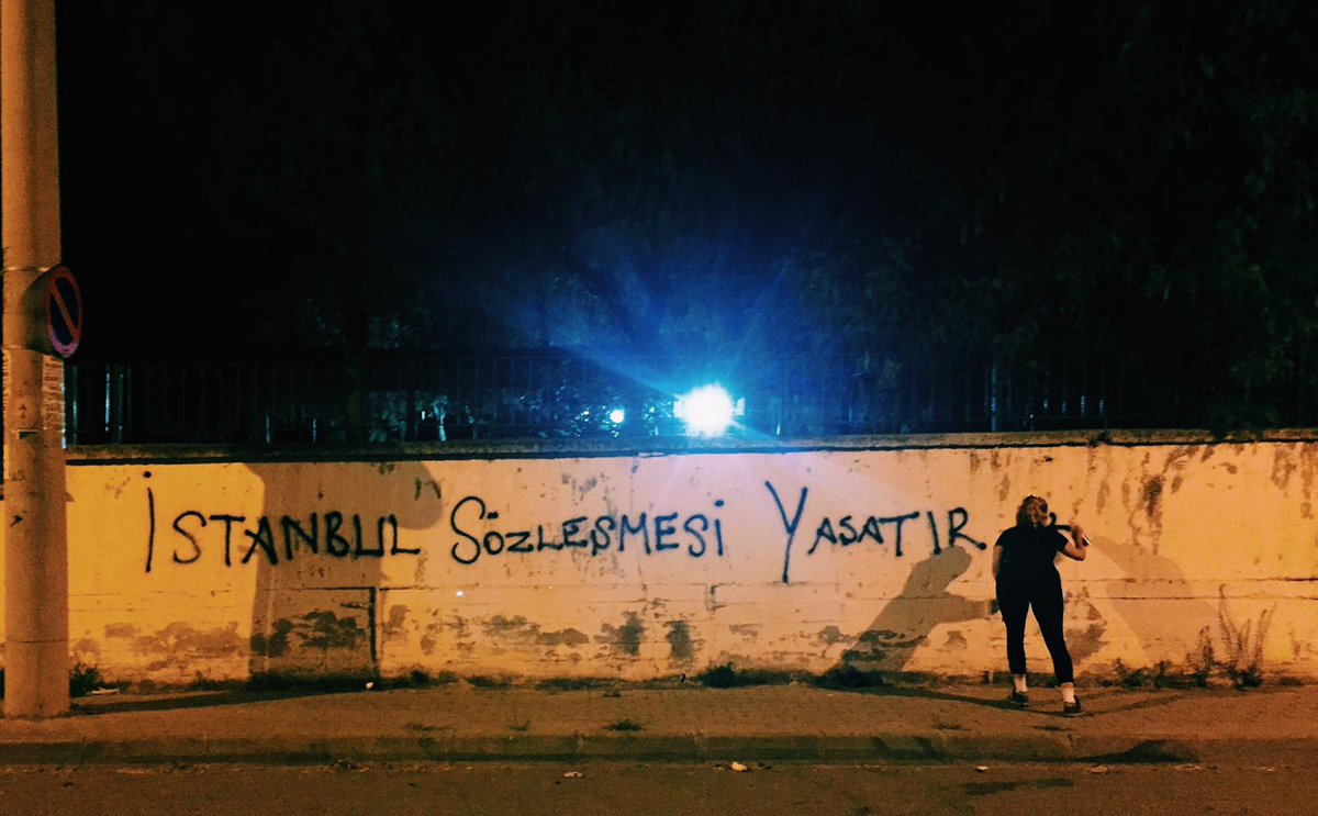 Buradayız. Gitmiyoruz. 

#İstanbulSözleşmesiYaşatır
#KadınCinayetleriPolitiktir