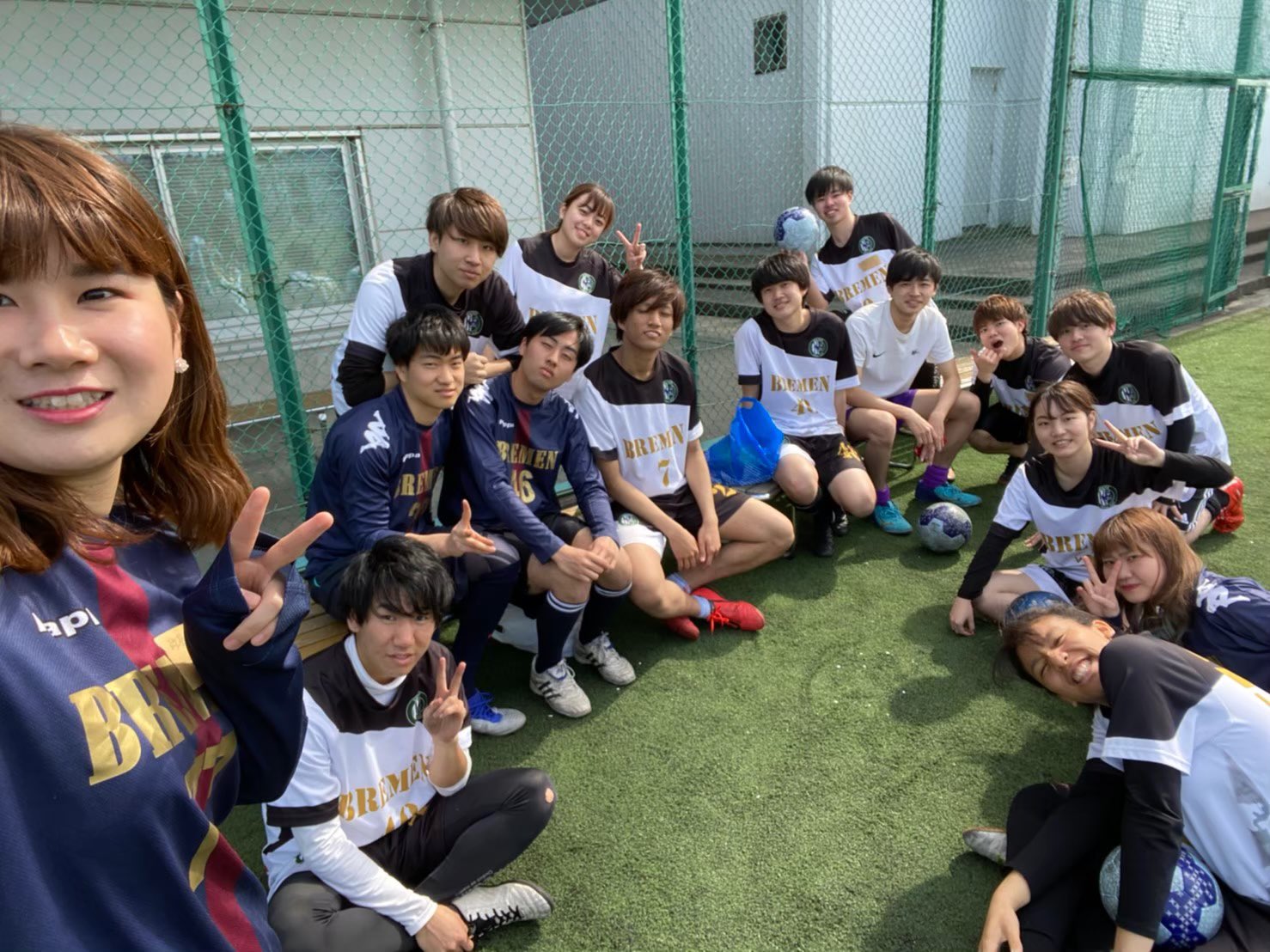 明治大学公認フットサルサークルbremen コロナ期間の対応 コロナ期間は制限を受けながらも感染対策を十分行って 可能な限り活動をし 全員が仲良く 居心地が良くなれるようにしています Twitter