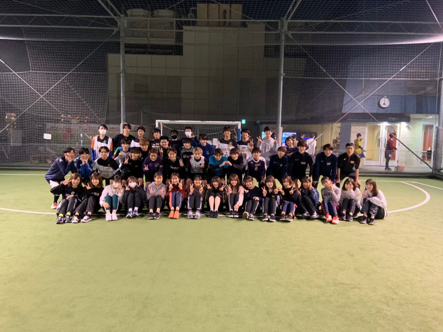 明治大学公認フットサルサークルbremen コロナ期間の対応 コロナ期間は制限を受けながらも感染対策を十分行って 可能な限り活動をし 全員が仲良く 居心地が良くなれるようにしています Twitter