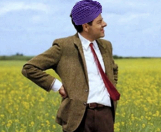 TheHPfacts's tweet image. Professor Quirrell in the sorcerer’s stone waiting for Ron, Harry and Hermione to finish playing chess.