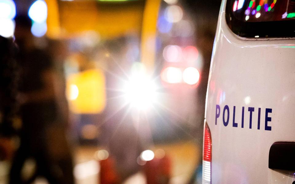 Politie legt illegaal feestje in Leeuwarder loods stil: LEEUWARDEN