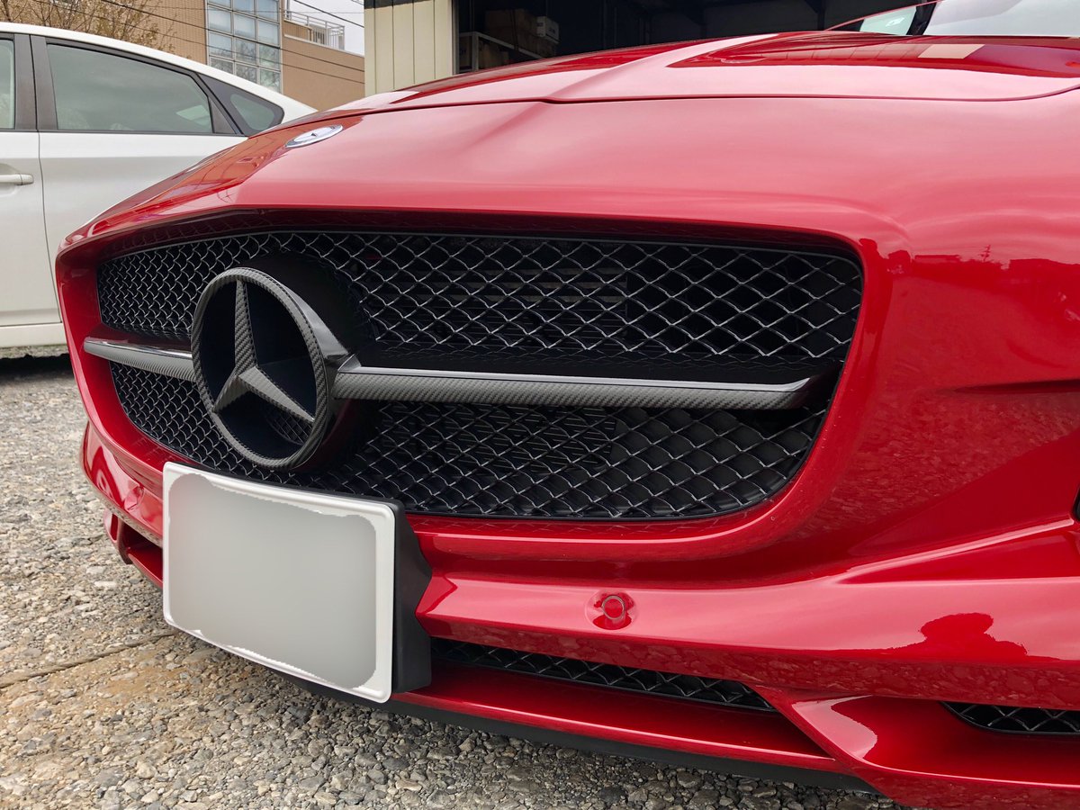 BENZ_THREEPOINT's tweet photo. #今日のガレージ
C197 SLS AMG
各所ブラックアウト、ロベルタリフターシステム装着。
全体的に引き締まり、さらにカッコよくなりました❗️
#スリーポイント #ベンツパーツ #ベンツ #パーツ #benz #ベンツ専門店 #c197 #sls #ラッピング #ロベルタ https://t.co/En3iy9yDUW