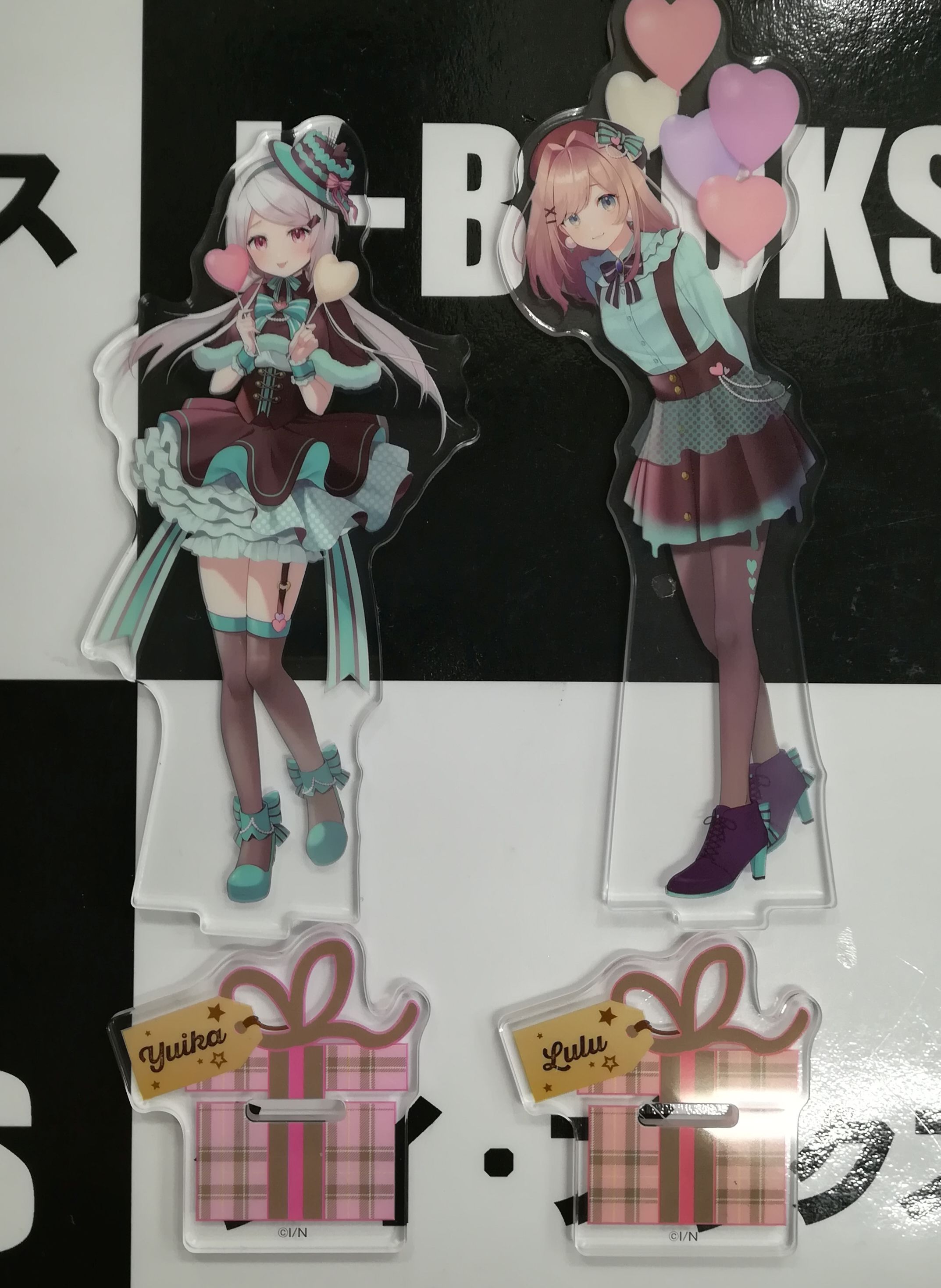 叶 椎名唯華 鈴原るる アクスタ にじさんじ ファミマ