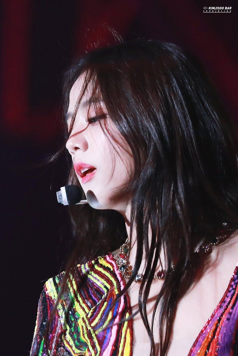 jisoo pics tweet media