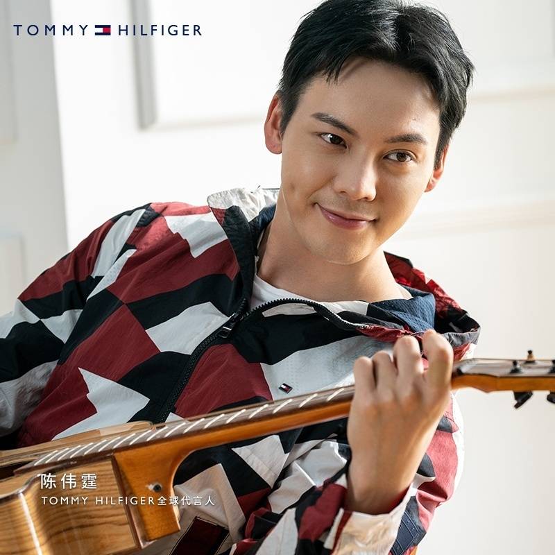 williamchanph's tweet photo. #TommyHilfiger ♥️
#williamchan陈伟霆 #williamchanwaiting陈伟霆 #williamchanwaiting #williamchan #williamchanphilippinesfc #陈伟霆 
#陳偉霆 #ウィリアム・チャン  #陈伟霆 #진위정 #เฉินเหว่ยถิง #风暴舞  #橙红年代 #南方有乔木 #DancingInTheStorm #AgeOfLegends #onlysidebysidewithyou https://t.co/tKslFIYkjG