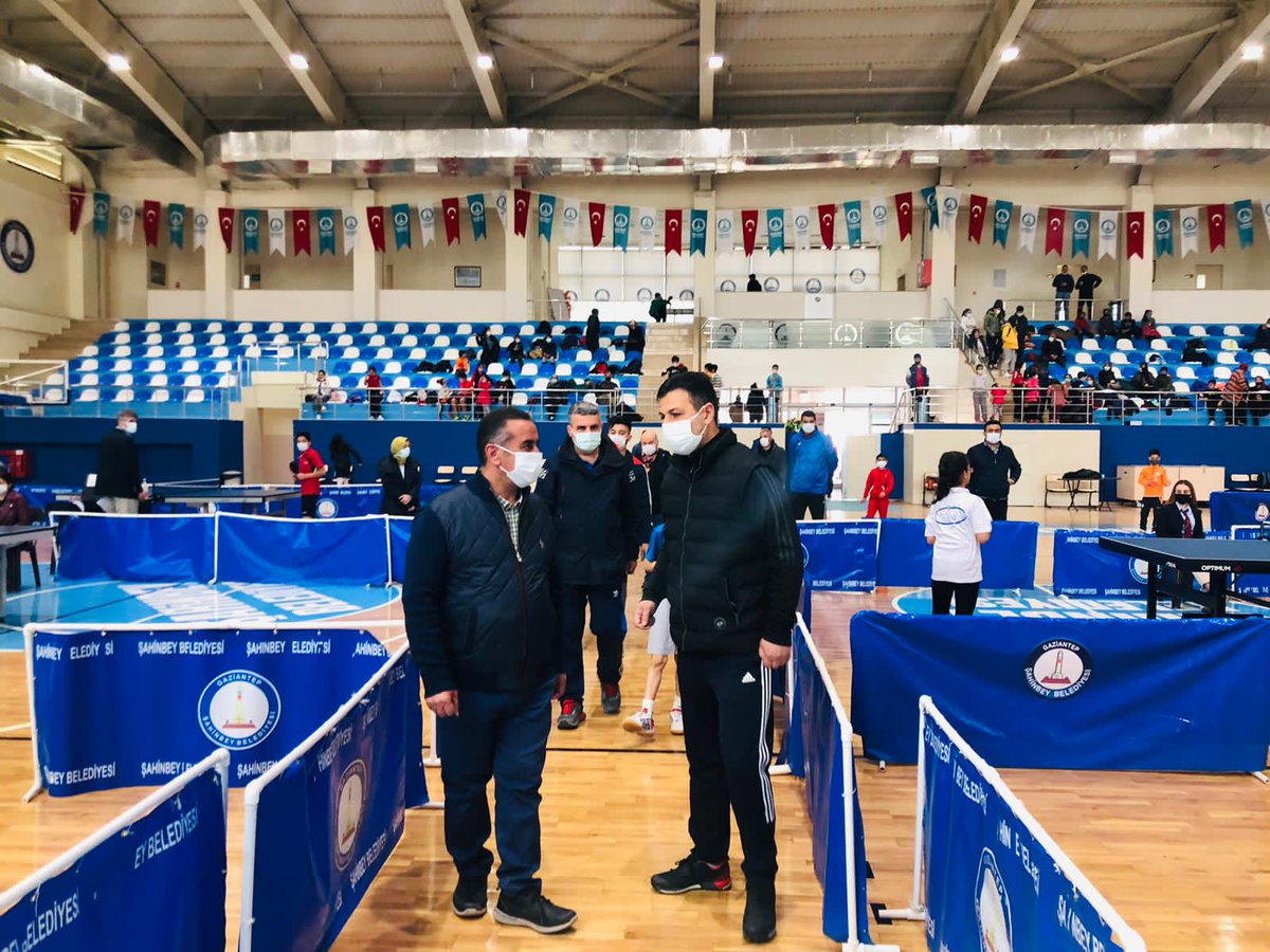cumaguzel27's tweet photo. Şahinbey Belediyemiz ve Gençlik ve Spor İl Müdürlüğü iş birliğinde düzenlediğimiz Çanakkale Deniz Zaferi'nin 106. yıl dönümü anısına Masa Tenisi Turnuvasında gençlerimiz bir araya geldik.
Bu anlamlı turnuvaya katılan tüm sporcularımızı yürekten tebrik ediyorum🏓 https://t.co/EFXiLZ6ntp