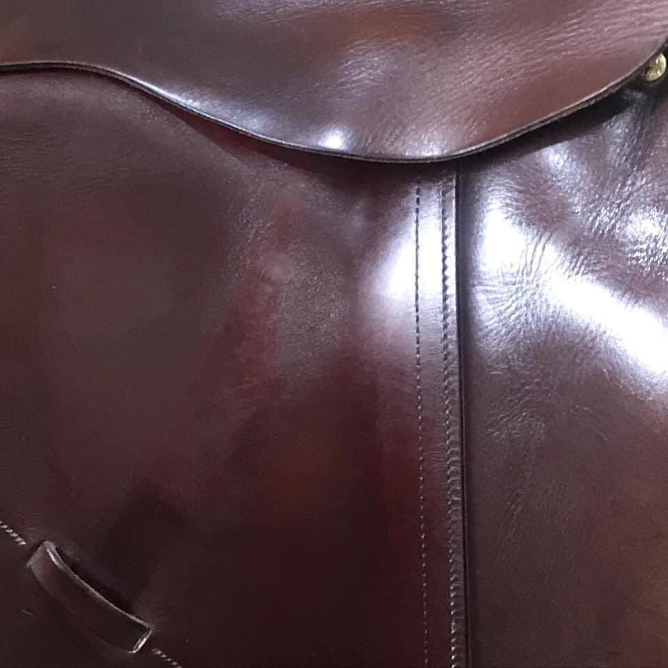 If anyone is looking to restore their saddles I’d highly recommend 20/20 Equine Leather Magic 🤩 

#horse #equine #horses #leather #leatherwork #saddles #equestrian #leathermagic #Cheltenham #HorseRacing #showjumping #bsja #britishdressage #horseriding #equestriansontwitter