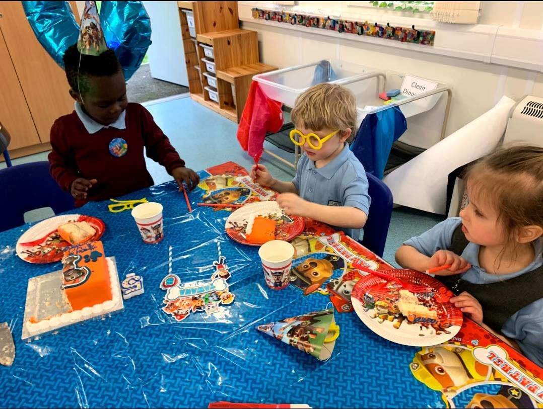 StaffordGrammar's tweet image. Reception celebrated Tawana&apos;s birthday yesterday.  Lots of fun and sugar was had by all.
#SGSBeSomeone #SGSPrep #SGSReception