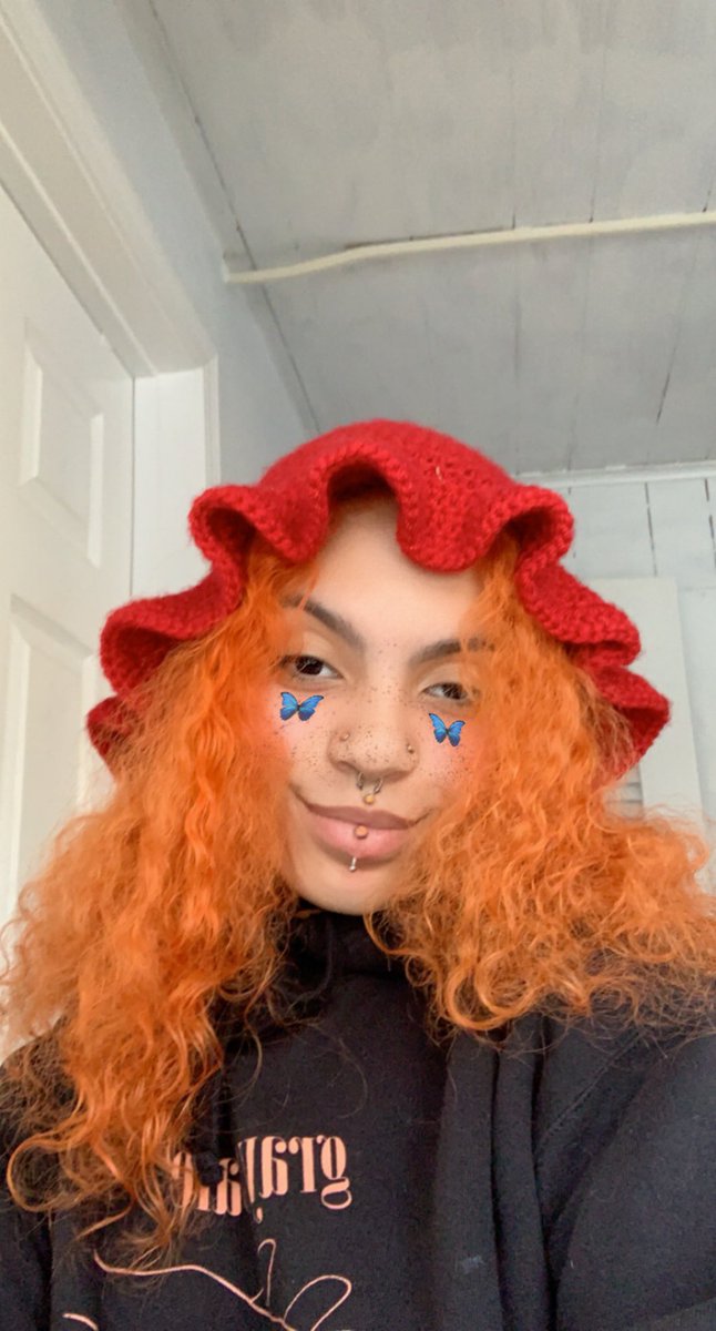 my new orange hair,,, very CUTE!!