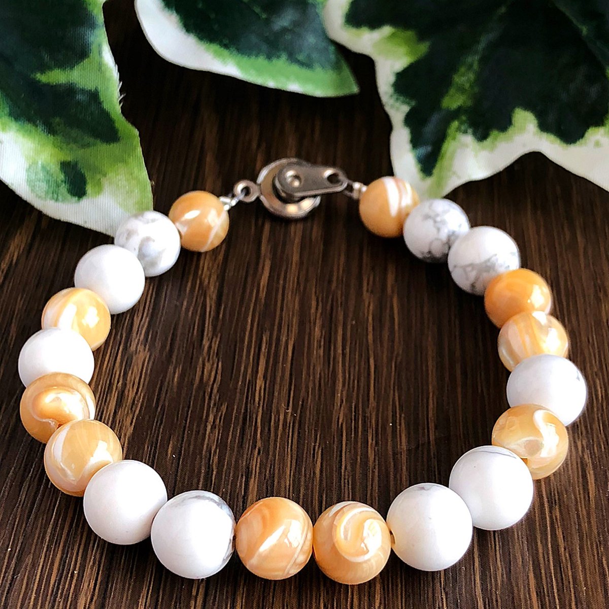 Sun Stone Surfパワーストーン作家 パワーストーンブレスレット サーフファッションに ニューホック ビーチアクセサリー サーファーガール 海が似合う カリフォルニアファッション Surfergirl Surfstyle Beachfashion 夏