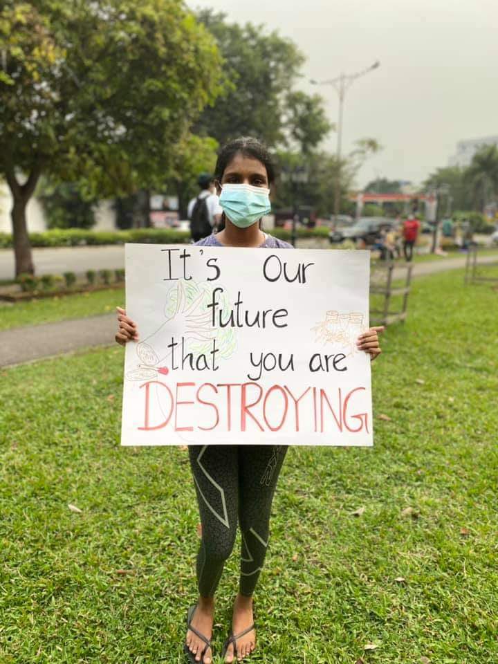 ShenaliPerera18's tweet photo. They silenced the elders, journalists and activists. Now Children are standing at the line and the whole world is witnessing, beware of your next step 🙌 #StopEcocideSL https://t.co/ZuRddGVPqS