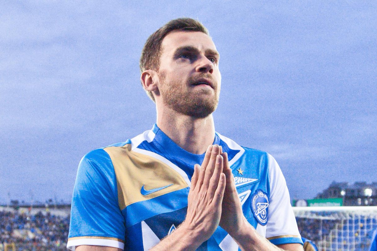 Happy birthday to Zenit legend Nicolas Lombaerts!    