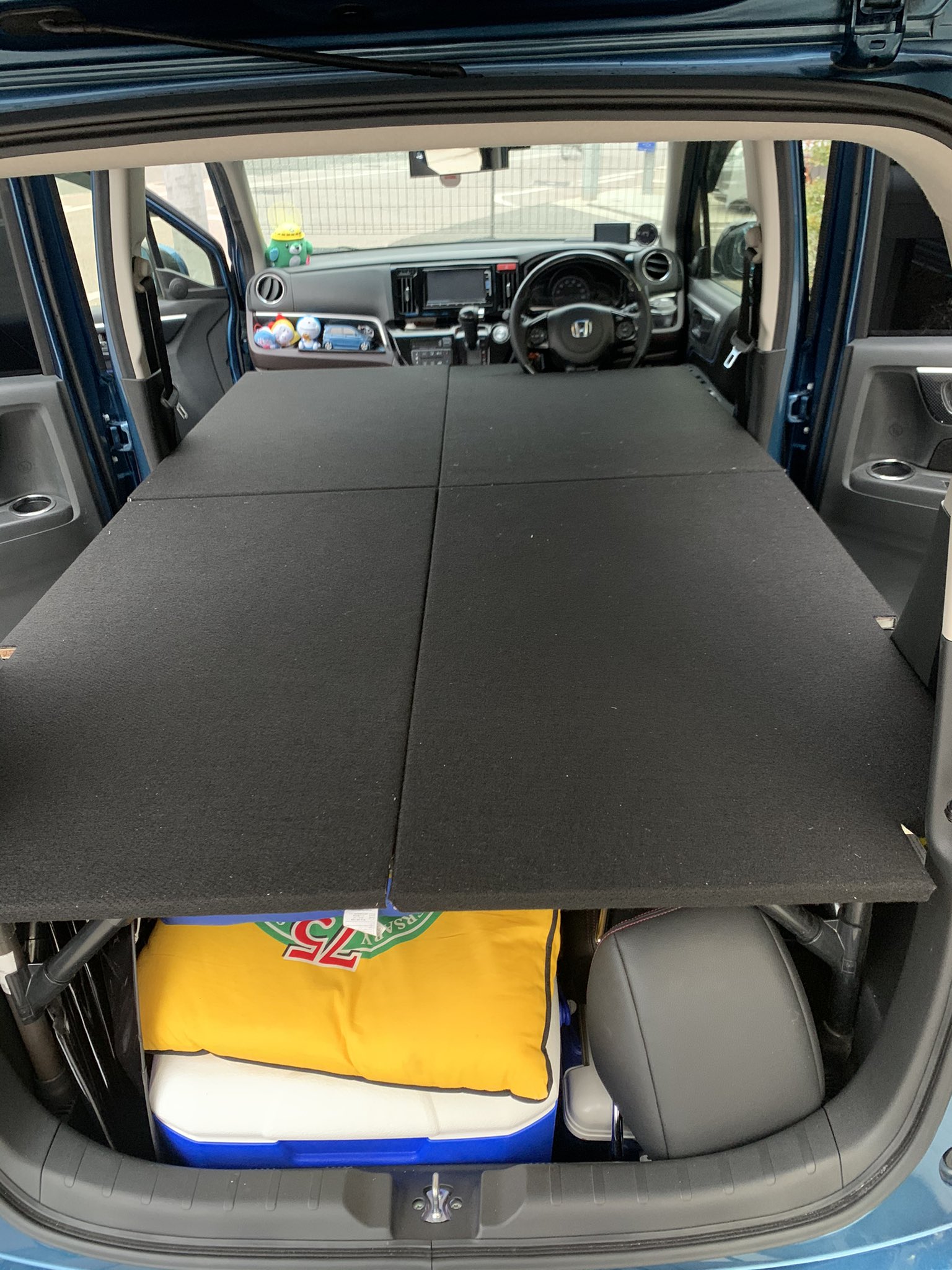 りんりん Yo N Wgn N Wgn車中泊ベッド製作完了 大人2人が快適に眠れます T Co Wfhuani0zy Twitter