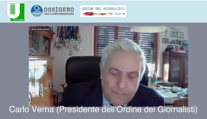 ossigenoinfo's tweet photo. "Viviamo una rivoluzione, come quella ai tempi di Gutenberg. 
Occorre una nuova legislazione per far fronte al #farweb. I giornalisti devono essere i medici delle #FakeNews". @CarloVerna58 

🎥 Segui la diretta: https://t.co/devmcG0ghR https://t.co/BxKwTSLgHu