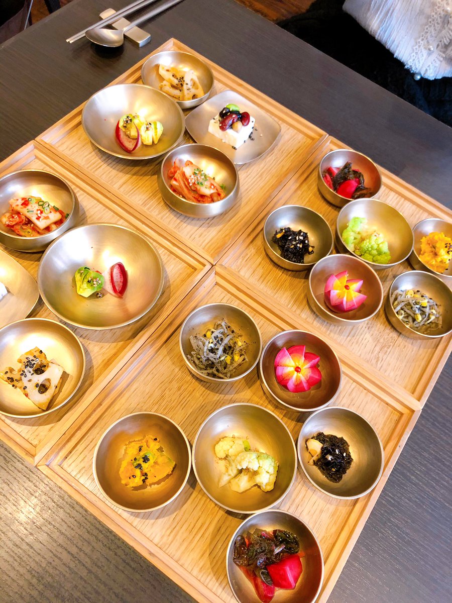 FtGtKD's tweet image. 目でも美しい韓国料理🇰🇷👏

私はチーズタッカルビをいただきました🙋‍♀️

#hasuo
#広尾
#韓国料理