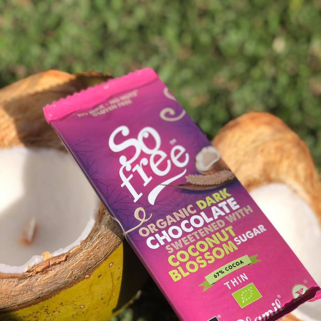 Looking for alternative/ unrefined sugars? Well, this #organic chocolate is sweetened with coconut blossom sugar 🌴🥥 One of our most popular chocolates! 💕 Plus they also come in our Cocoa Bites in jars. Available to buy from plamilfoods.co.uk 

 #freefrom #vegan