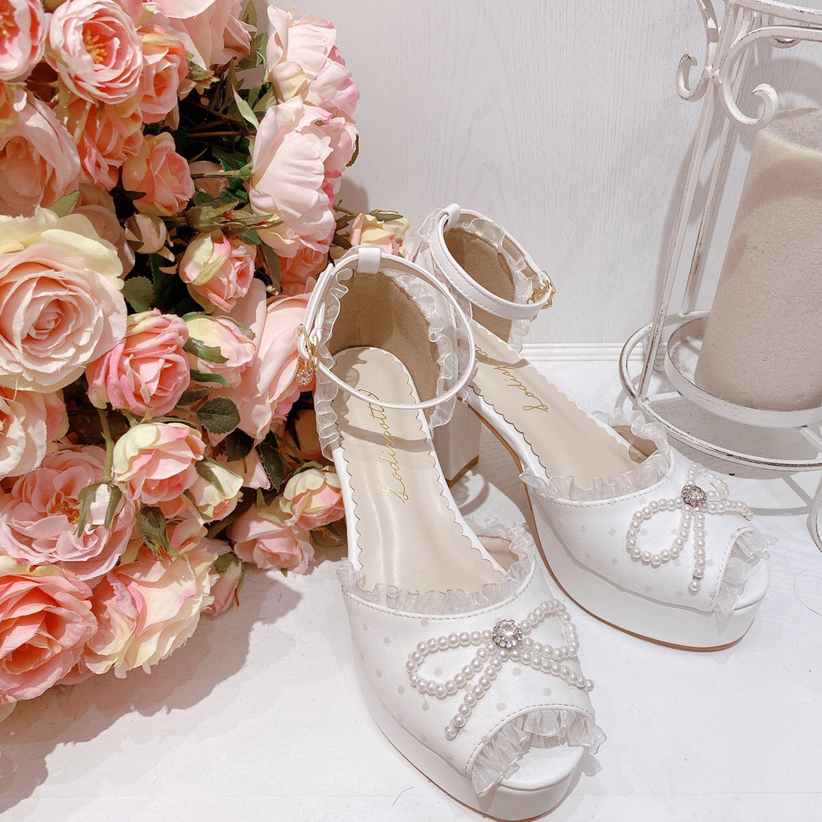 تويتر Mille Fille Closet By Lodispotto ルミネエスト新宿 على تويتر 𝑁𝑒𝑤 𝐴𝑟𝑟𝑖𝑣𝑎𝑙 プリンセスリボンサンダル Price 7 900 Tax Color White Black 毎年人気の サンダルが入荷しました 今年はリボンがパールにバージョンアップ 高めのヒールが