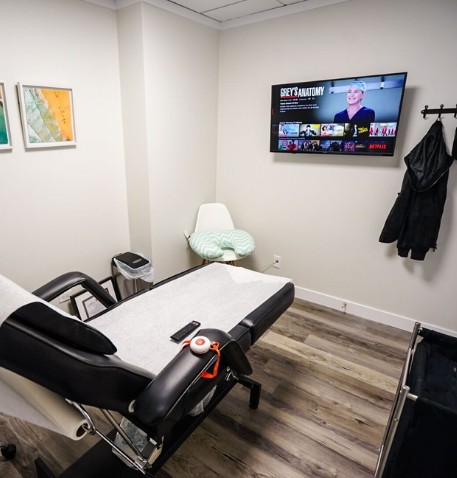 BodiMedic's tweet photo. How Does Cool Contouring Work?
#CoolContouring (often referred to as fat freezing) is a non-surgical procedure that uses sub-zero temperatures to freeze stubborn fat cells, allowing them to be removed from your body.
Book Appointment Now - https://t.co/Hy21H9MBLA
#LaserLipo https://t.co/iIIXjb7GgM