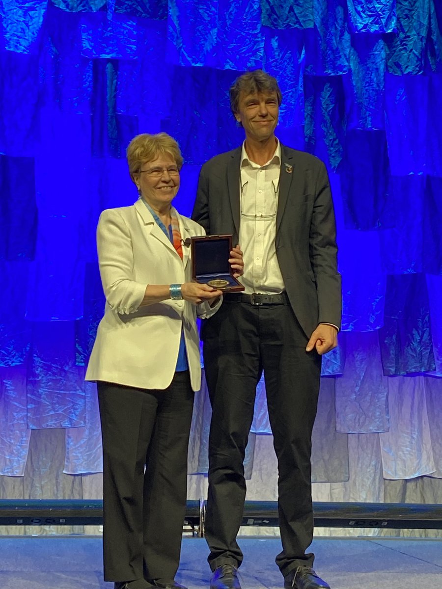 mvisbeck's tweet photo. ⁦@JaneLubchenco⁩ was awarded in 2020 the ⁦@TOSOceanography⁩ first #MarySears Medal for her accomplishments in Biological Oceanography now she will lead the climate and environment portfolio at ⁦@WHOSTP⁩. Congratulations and much success Jane! https://t.co/BdYi7pgkUr