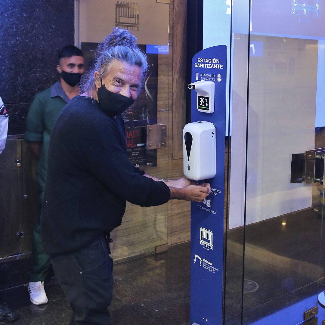 bandidofilm's tweet photo. 🎬 Así vivimos el Estreno Nacional en el Cine Gaumont: felices 👏🥳 Córdoba y Argentina, ¡allá vamos! ✈️
Ph: Javier García https://t.co/Azr3LczV20