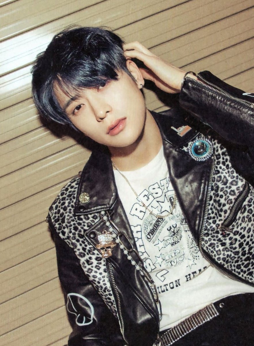 ً (@jjhlooks) on Twitter photo 