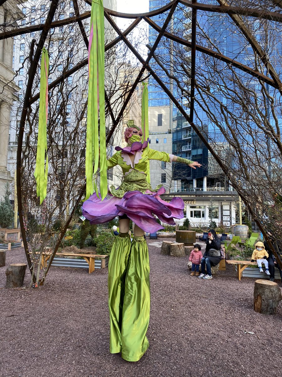 CCDParks's tweet image. Happy Spring 🌸🌷🌼 Our beautiful Wintergarden on the Greenfield Lawn welcomed the change of season with a special guest, our friend the Flower Fairy 🧚‍♀️ 

As always: ⁣
Mask up 😷 ⁣
Keep 6ft of social distance ↔️ ⁣
Stay home if you’re sick 🤒⁣