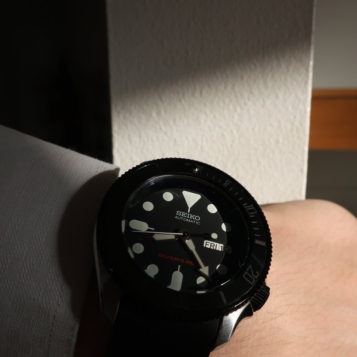 abcxyz_jp's tweet photo. Kitchen SKX MOD Friday yesterday 😂
#SKX007 #Seikomod #skxmod #namokimods #weekend https://t.co/c0gfEBe9o7