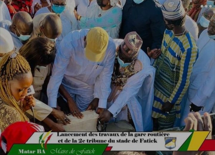SecondePhase's tweet photo. 1️⃣-Pose de la première de la deuxième tribune 🏟 du stade Massene Séne de Fatick
2️⃣-Pose de la première de la Gare 🚉 routière de Fatick, Fatick, Senegal
#secondephase #Senegal
#kebetu https://t.co/uZlHvwe24o