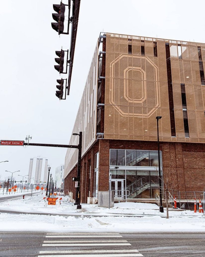 OSUWexMed's tweet photo. Perfectly on brand. 🅾️ 

📸 : @buckeyes_photo (Instagram) https://t.co/tPm8Xqkw7X
