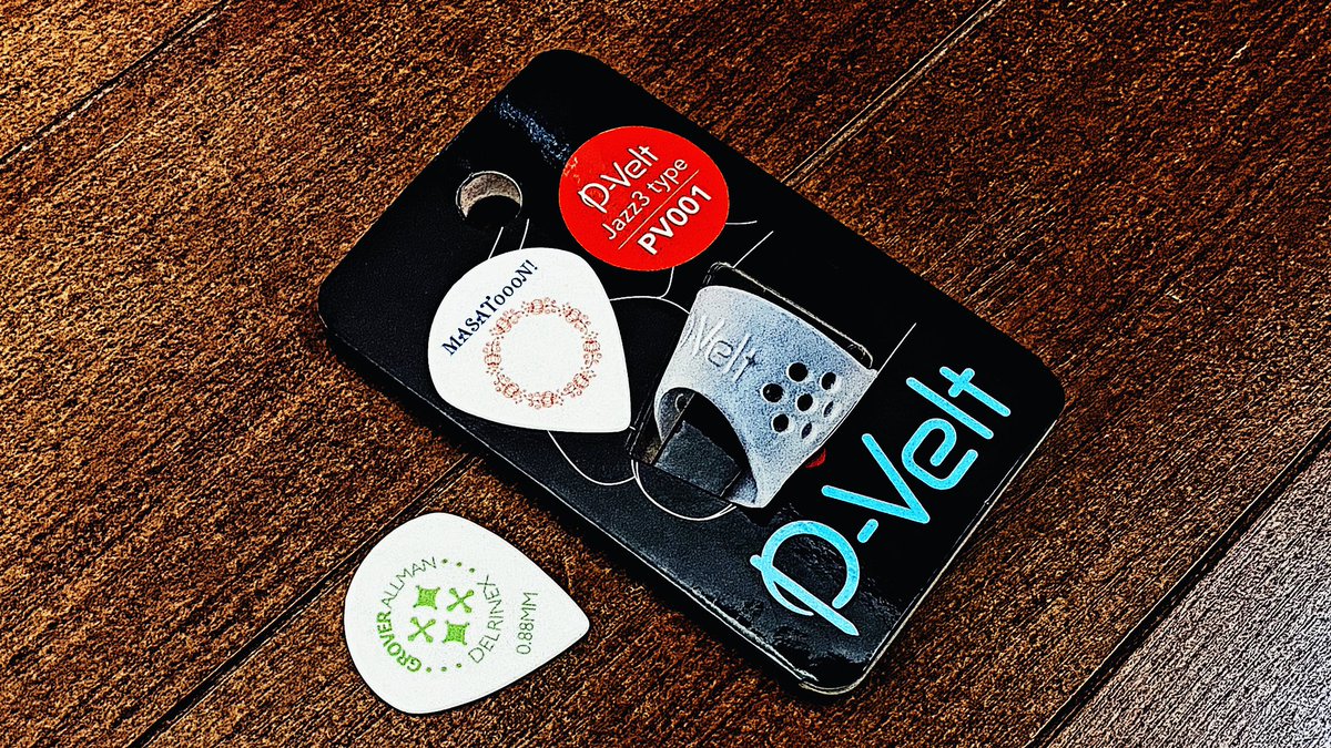 MASAToooN_New's tweet photo. 今回のコラボは縄文土器に対抗して文明利器を使ってみた

P-Velt - PV001
@p_velt 

Grover Allman - MASAToooN!シグネチャーピック
@scorelay_japan https://t.co/MYBF1HYOxm