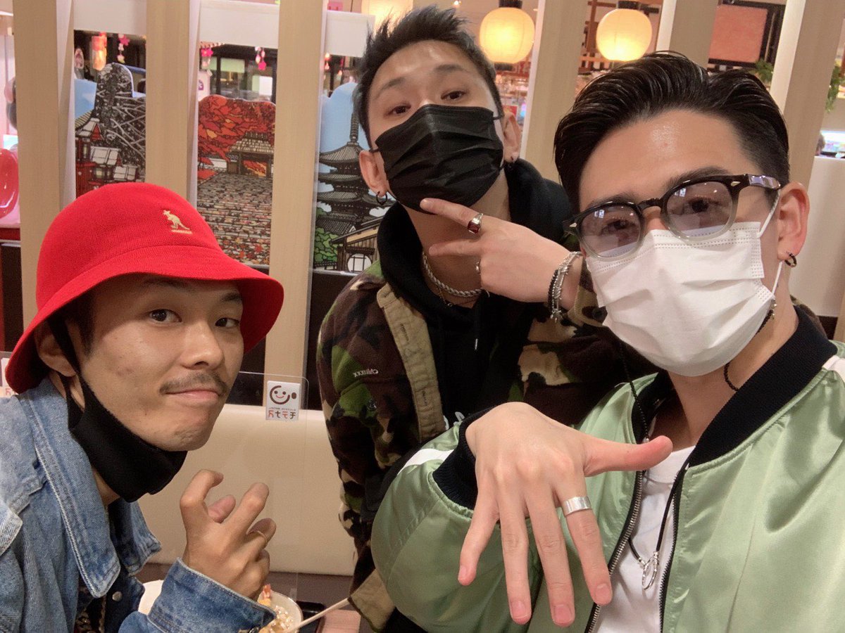 京都　音おどり、無事終了しました！歌舞伎の会場で客席との間に幕があって凄く特別な経験をさせて頂きました！来て頂いた皆様有難う御座いました。
今、名古屋に向かってますが、明日は雨の為、会場が変更になります。後程インフォメーションします！
by obake staff👻 👻👻👻