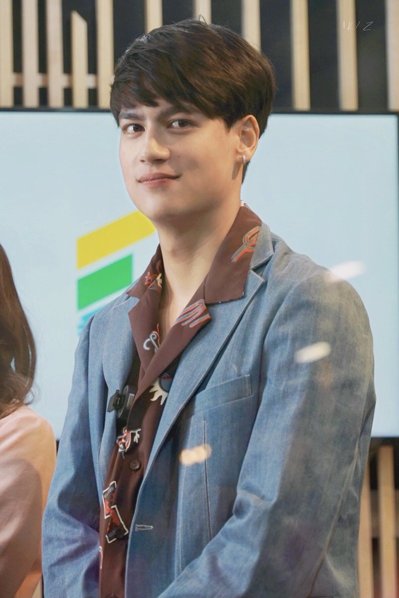 kz_kkkzzz's tweet photo. 📷：2021.03.19 ｜#IcePariss

#นาทีนี้LetsLove 🥰
-
#flexstation 
#kryztxlzssfw https://t.co/4lXwibvCmB
