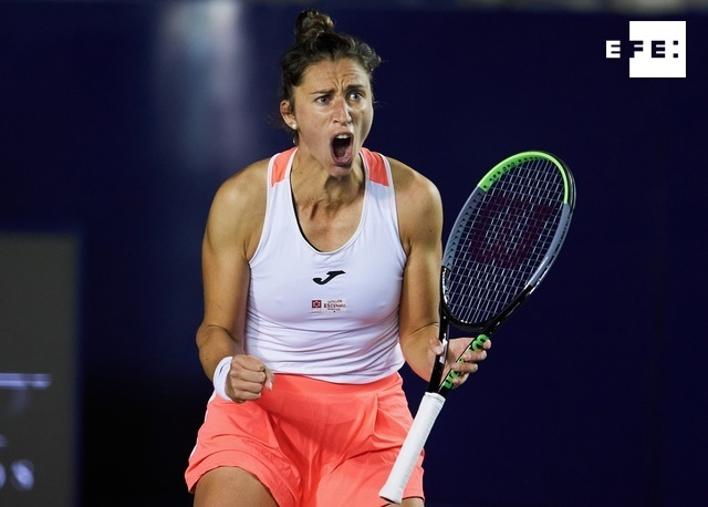 EFEdeportes's tweet photo. 🎾 Sara Sorribes 🇪🇸 disputará las semis en Monterrey.
✌️ Superó a la eslovaca Schmiedlova (6-3, 7-5).
🔜 Este sábado enfrenta a la canadiense Leylah Fernández.
#EFEfem | #MTYOpen
📸 Rolando Castillo https://t.co/iZkSg58FgG