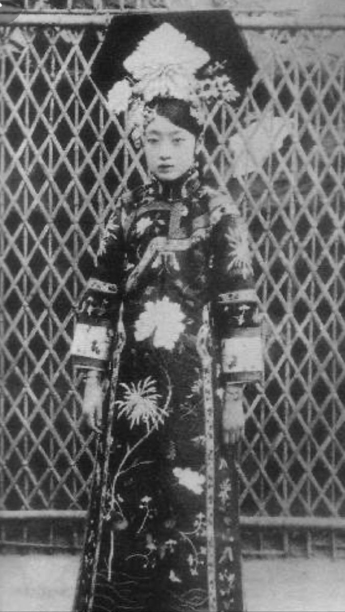 清朝最後の皇帝である愛新覚羅溥儀の皇后、婉容（えんよう）の写真 アヘン中毒の中で迎えた最期 婉容皇后 | やまとなでしこめざします