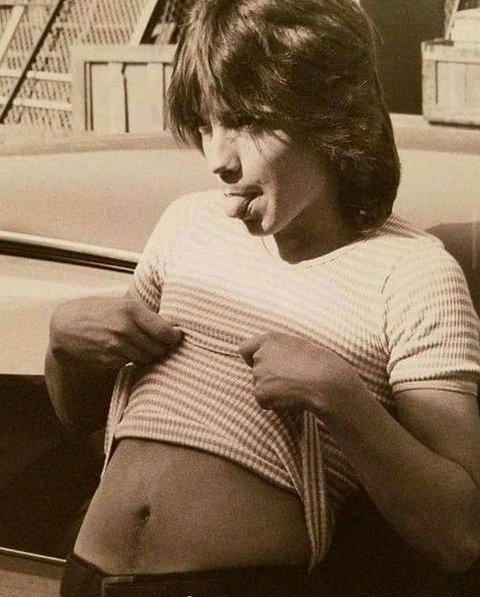 Jess22bsb's tweet photo. Hey hunnie, are you feeling hot? it's ok lift your arms.. That better? I must say you look so sexy.. 😍❤❤❤❤ #DavidCassidy #CassidyGirls #noshirtsaturday #socutesyhot https://t.co/XdOWuiAEzt