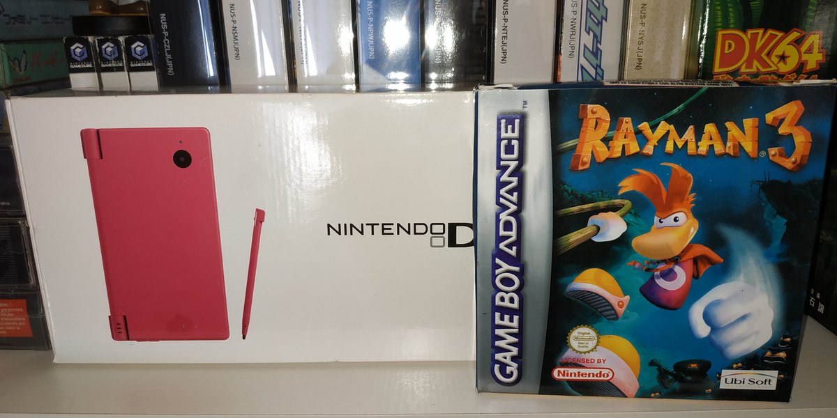 Nostalgeekat's tweet photo. #arrivages du jour bonjour ! 😻
Un nouveau petit jeu #GBA d'une licence inconnue et ma nouvelle lubie : essayer de chopper tous les coloris de #DSi 😁 https://t.co/1uPeRtZaMa