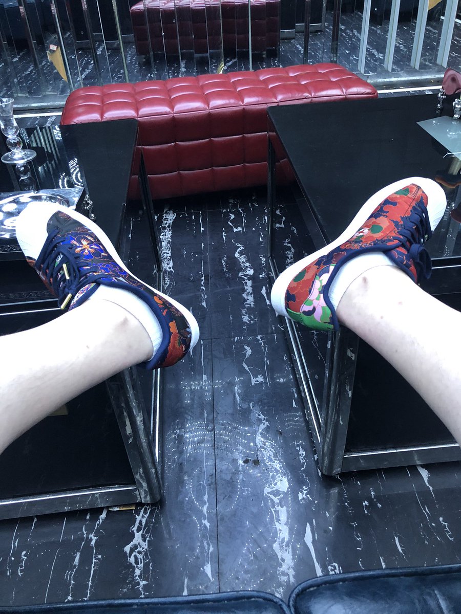 长沙的骚逼狗贱种有没有！ 脚下缺条狗