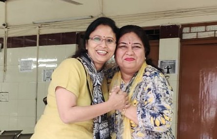 madhuri_var's tweet photo. 2nd round of meeting under #ParentOutreachProgram with nodal person has started @MadipurV . Superb excitement & enthusiatic team, thanks to @AapShashi VC
#DELHISMC
@AtishiAAP
@msisodia
@vaibhav4aap
@24shailesh @GunjanGrover16 @Seema_Gupta__ https://t.co/DqlgSU1LFD