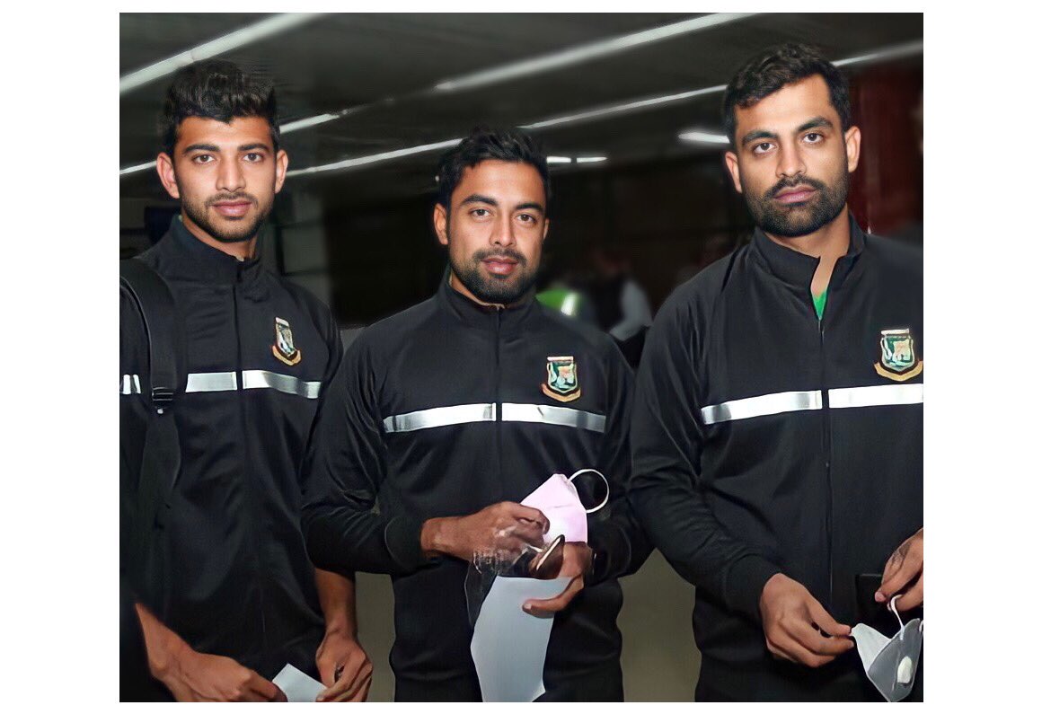 NH33Official's tweet photo. Wishing you a beautiful day with good health and happiness forever.
Happy birthday @TamimOfficial28! https://t.co/MORhvmE9A3