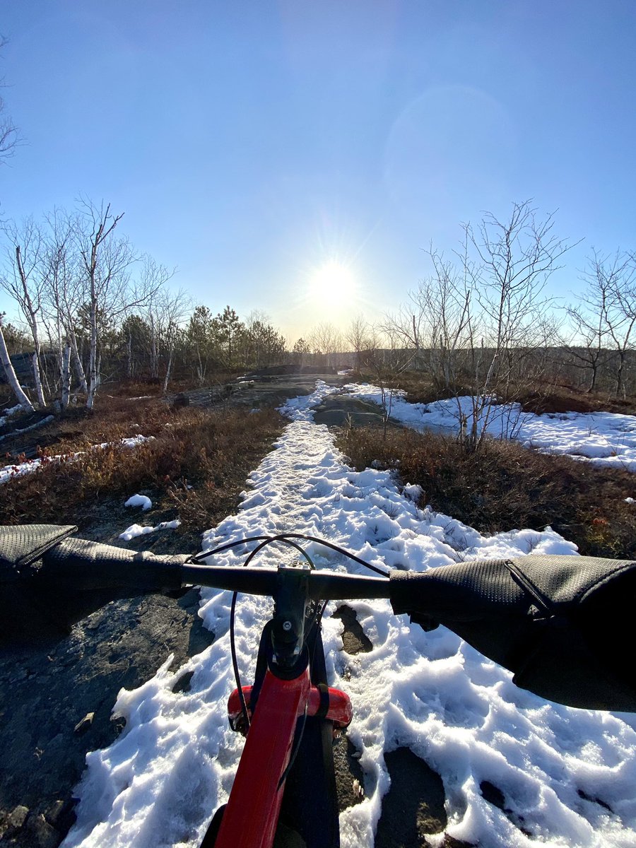 tjsmerritt's tweet photo. A rise and shine Saturday morning
Thanks @Lake_Laurentian and @OldRockCoffee for a beautiful start to my weekend
#ridelocal #drinklocal
#coffee #trailcoffee https://t.co/bP0WTFr191