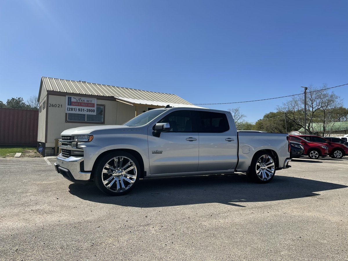 txbesttomball's tweet photo. New body lowered Chevy https://t.co/7wTZHgXdsr