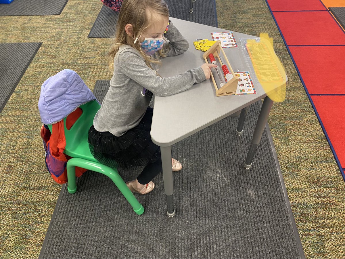 BRES_Principal's tweet photo. Loved watching hands on learning yesterday! Engaged students with EPIC teaching! @BRESblazers https://t.co/qxQh6kLrOB