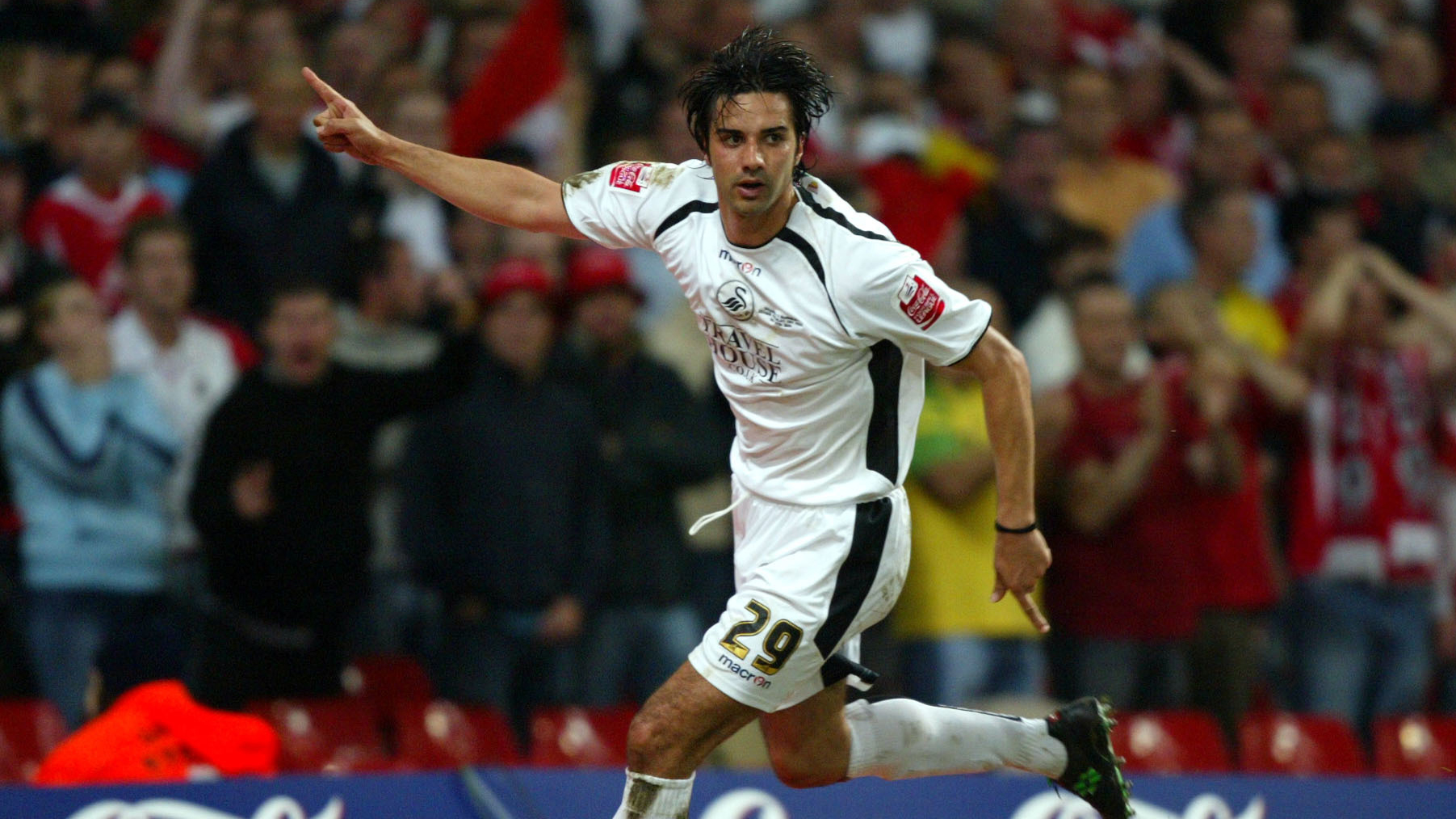 Happy Birthday to former striker Rory Fallon who turns 39 today  