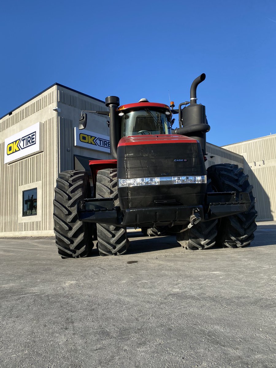 Sporting the new OKTire signage with a Steiger 540 #VF650/85R42 Michelin Axiobib2#quadtrackintimidator#newfitment#beastmode# new technology at its finest!