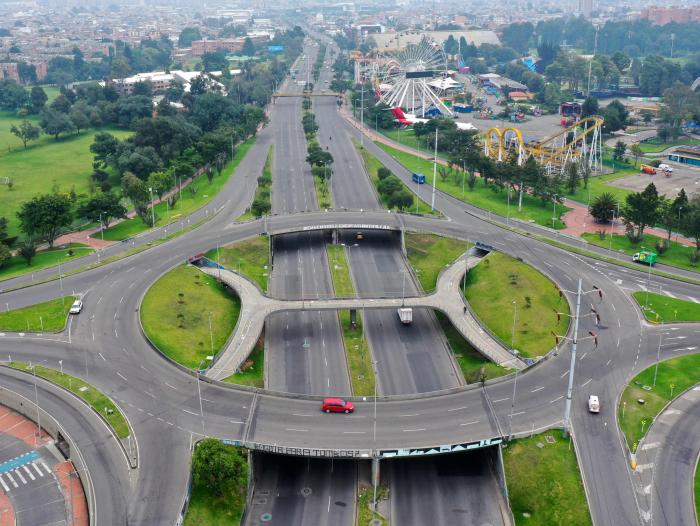 Bogota__DC's tweet photo. Hoy hace un año, Bogotá entró en la primera cuarentena contra el coronavirus, evento sin precedentes en la historia de la ciudad. Fue planeada como un simulacro pero finalmente empató con el confinamiento general decretado por el Gobierno Nacional. https://t.co/g8SrXKx1Mg