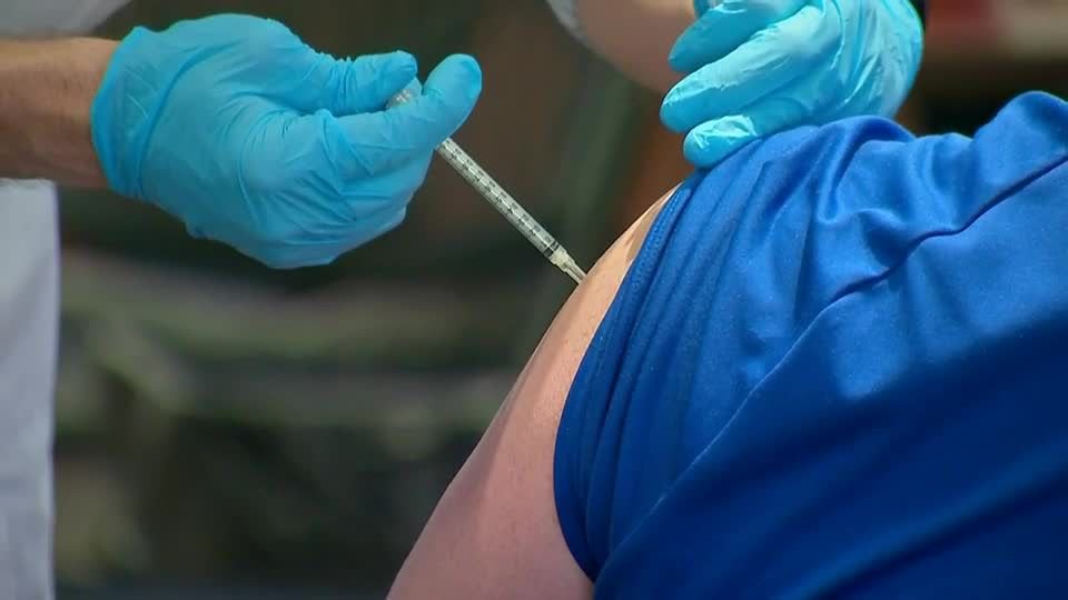 wsbradio's tweet photo. One in 10 Georgians are now fully vaccinated. The numbers are encouraging, but family physician Dr. Cecil Bennett remains cautiously optimistic. https://t.co/Tab07AXYuo https://t.co/c0I5PIbEc9