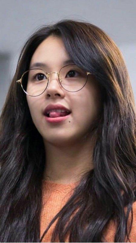 hey hey lee Chaeyoung di sini !
mutualan yuu ～

mutualan ? rt / like

[ #roleplayerindonesia #rpw #rpworld #rpskz #roleplayer #root #roleplayeraccount #roleplayerworld ]